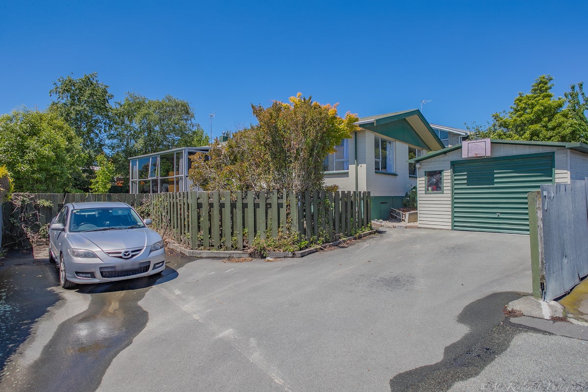 9 Cook Street, Oceanview, Timaru - Carousel 1