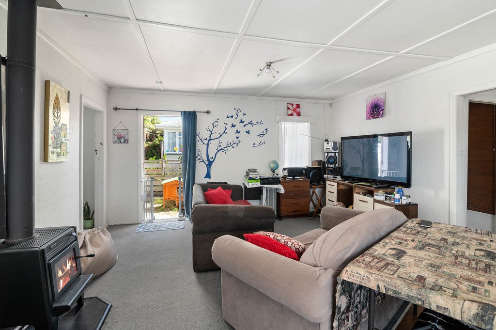 4A Domain Avenue, Ngongotaha, Rotorua - Carousel 1