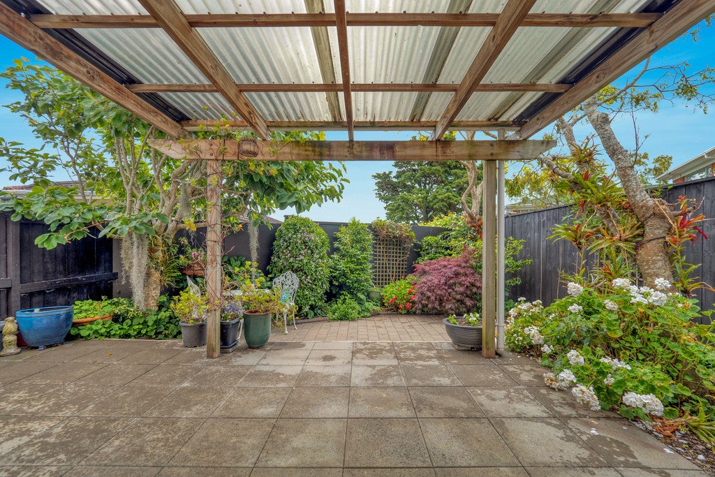 9B Abercrombie Street, Howick, Auckland - Carousel 1