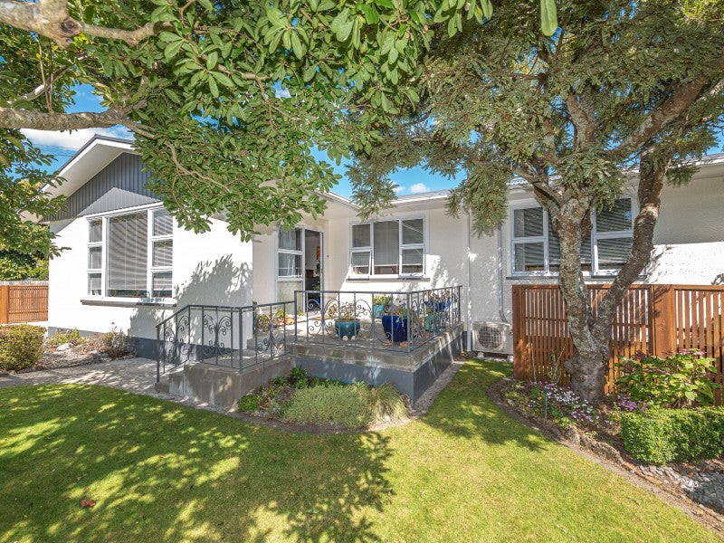 37 Lewis Avenue, Aramoho, Whanganui - Carousel 1