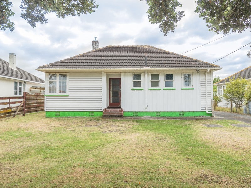 38 Harper Street, Gonville, Whanganui - Carousel 1
