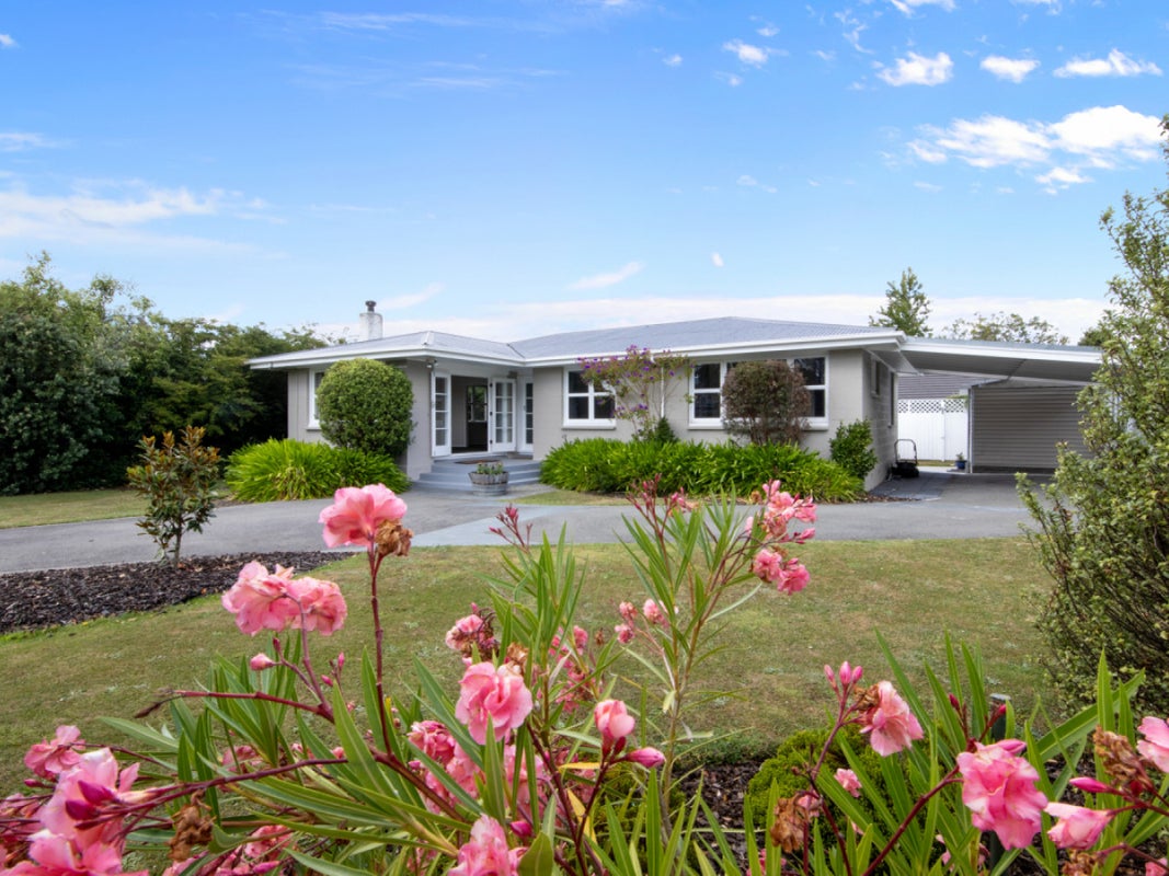 23 Glenroy Crescent, Springlands, Blenheim - Carousel 1