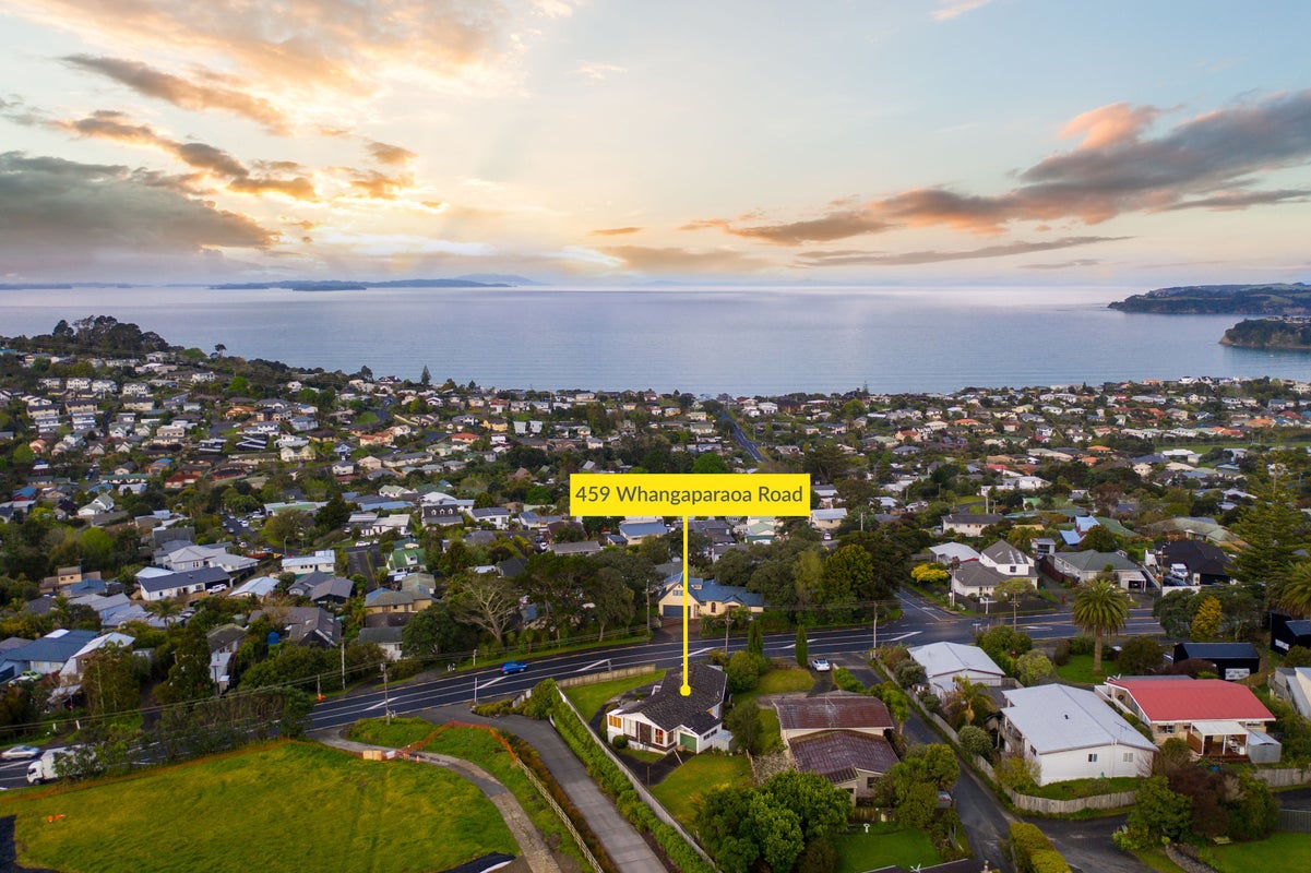 459 Whangaparaoa Road, Stanmore Bay, Whangaparaoa - Carousel 1