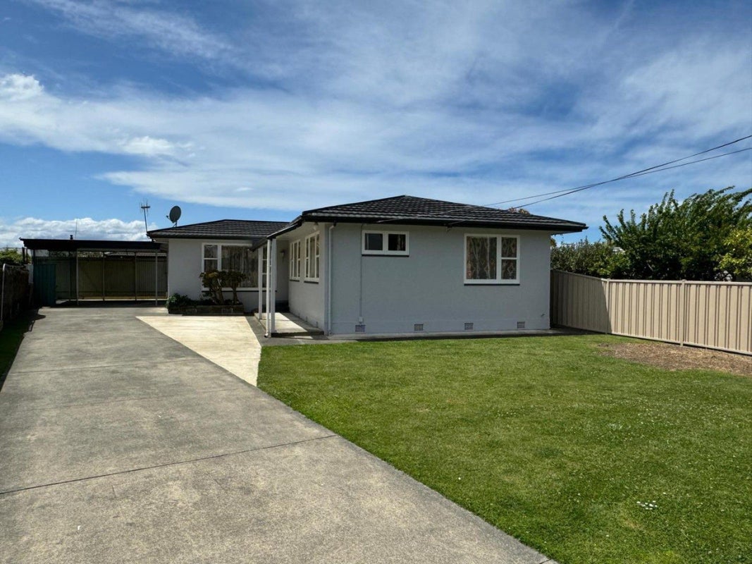 28 Howard Road, Taradale, Napier - Carousel 1