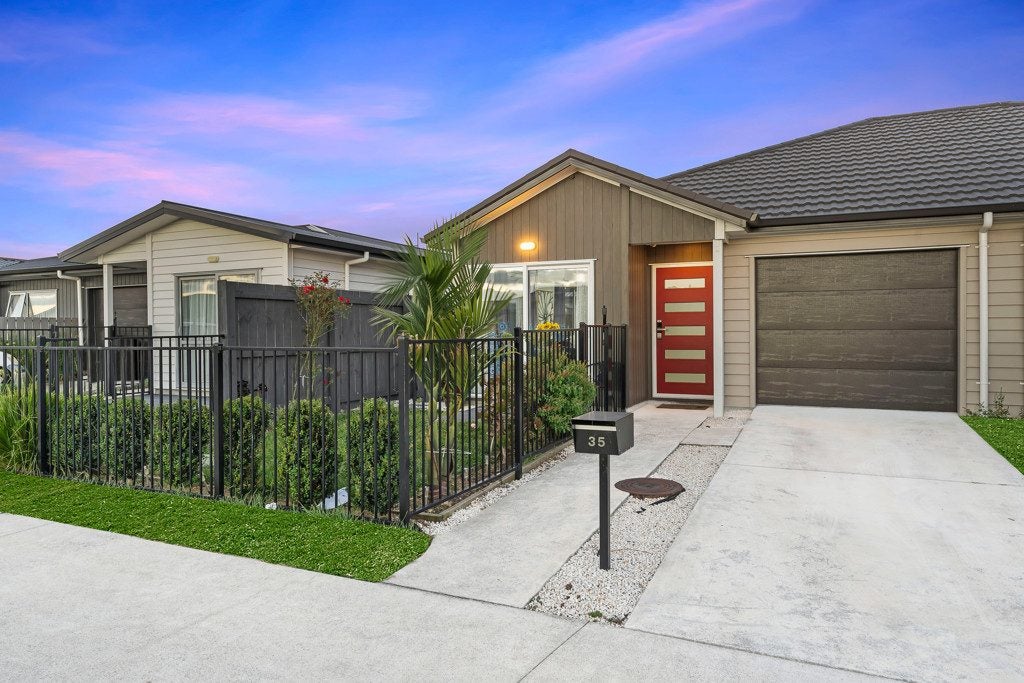 35 Kapowai Boulevard, Takanini, Auckland - Carousel 2
