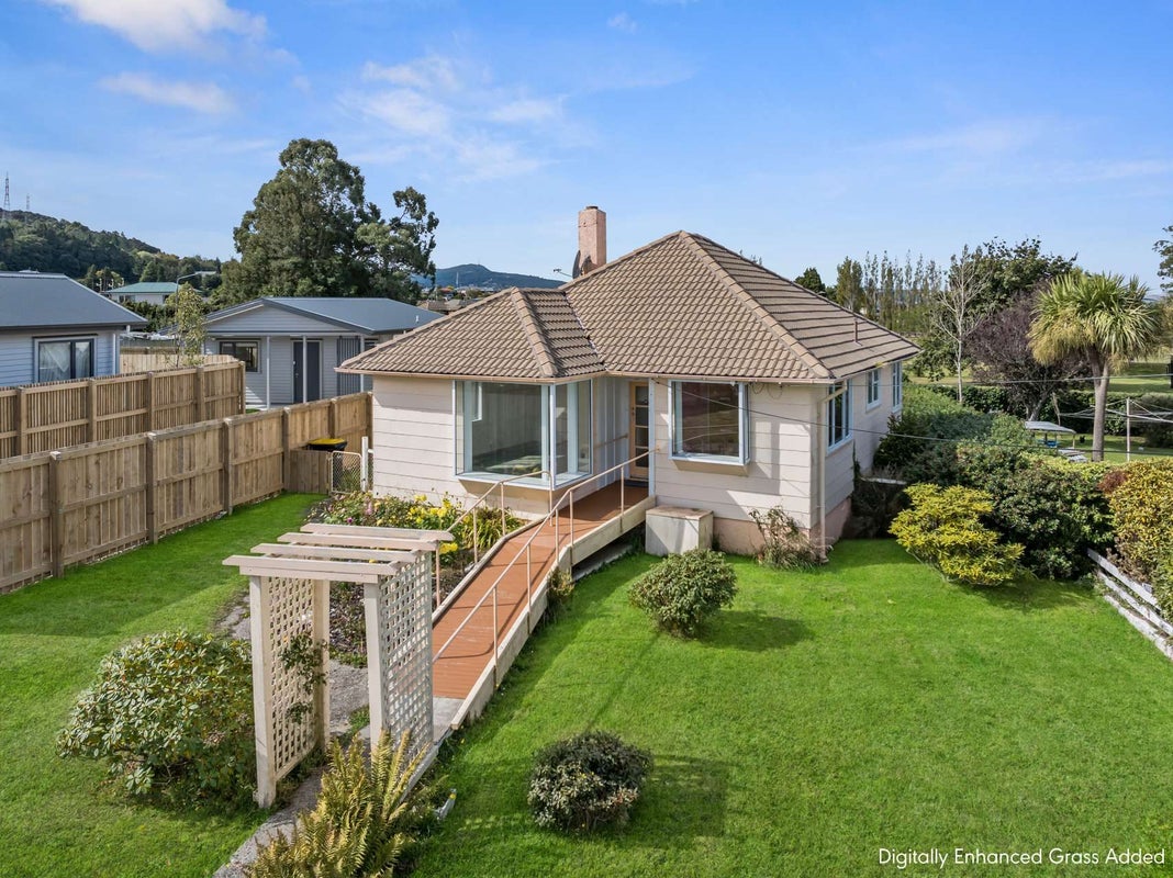 136 Ashmore Street, Halfway Bush, Dunedin - Carousel 1