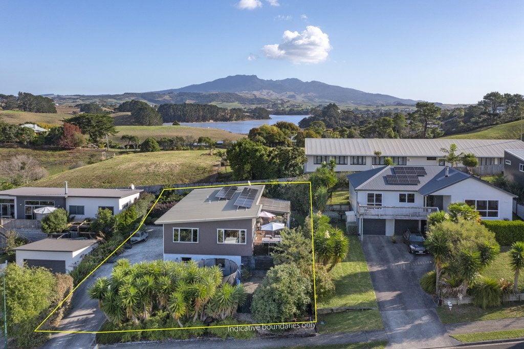 9 Puka Place, Raglan, Raglan - Carousel 2