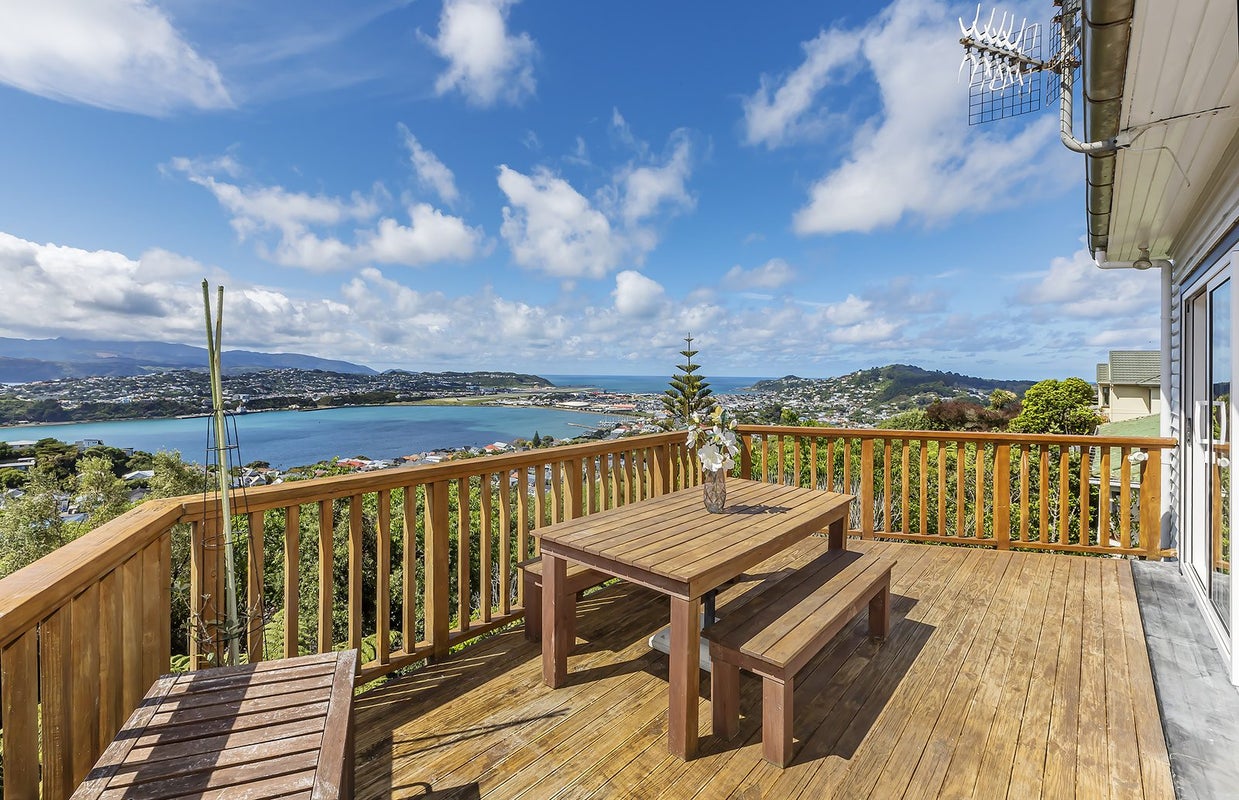 44 Marewa Road, Hataitai, Wellington - Carousel 1