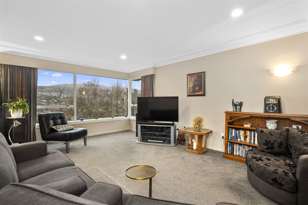 33 Lundie Street, Kaikorai, Dunedin - Carousel 2