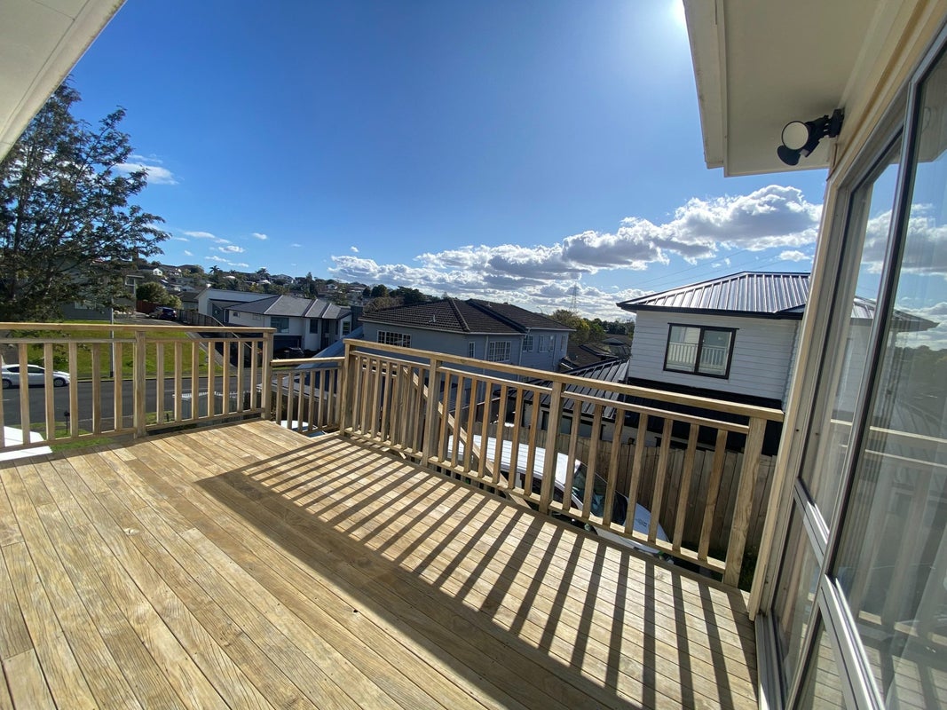 4 Athenic Avenue, Lynfield, Auckland - Carousel 2
