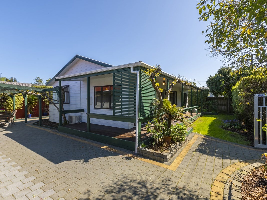 2 Wedgewood Grove, Raumati Beach, Paraparaumu - Carousel 2