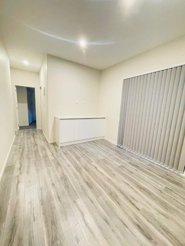 54 Drumbuoy Drive, Flat Bush, Auckland - Carousel 2