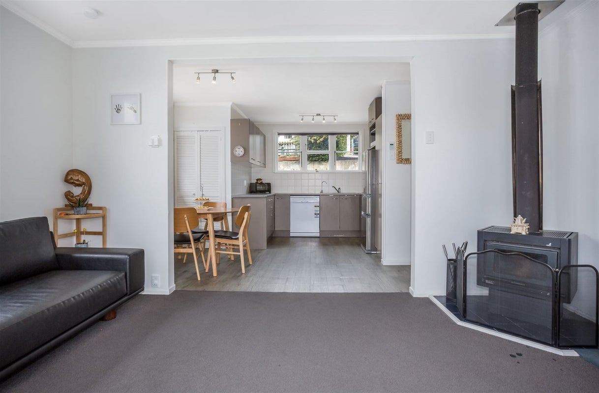 18 Waiho Terrace, Elsdon, Porirua - Carousel 2