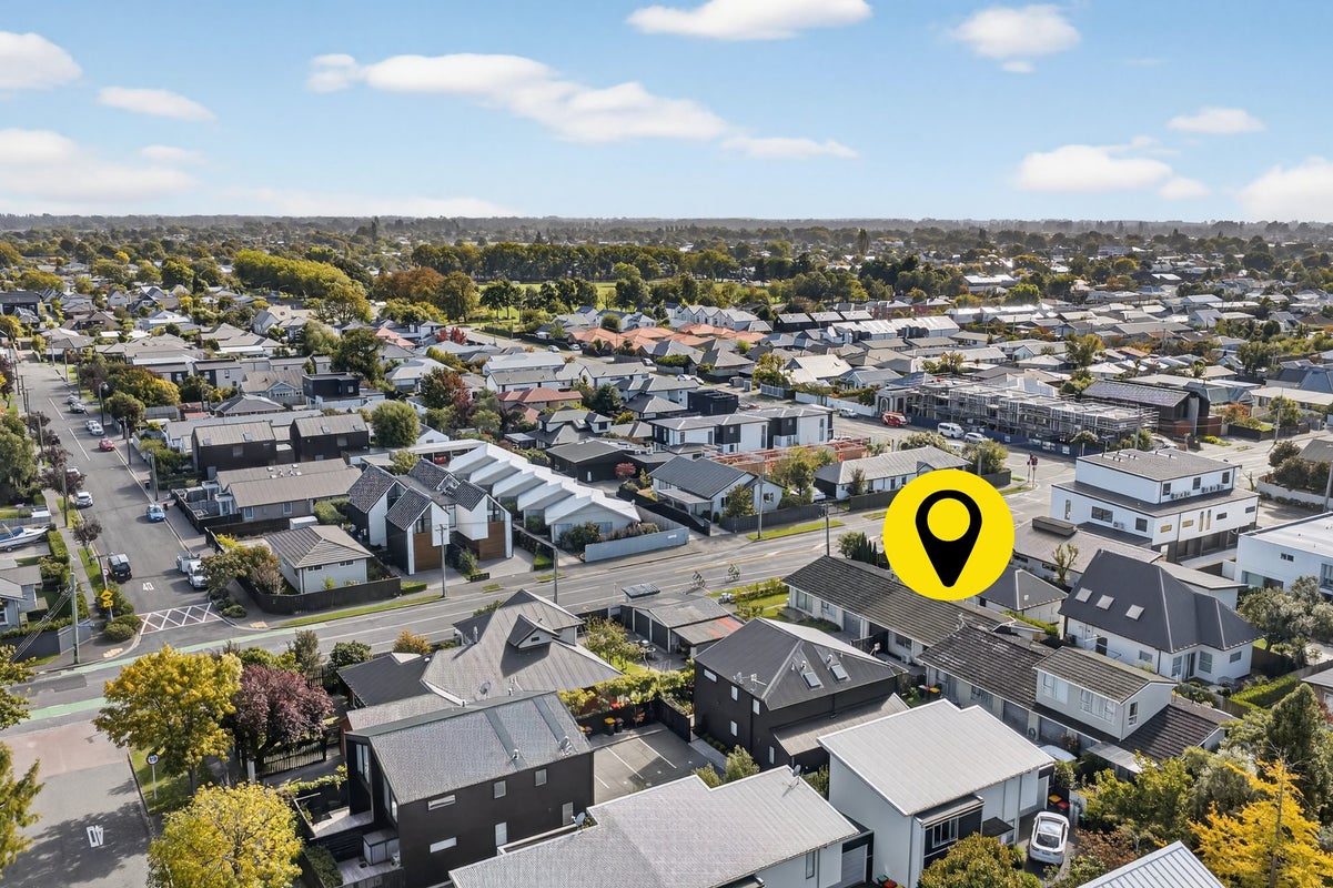 2/130 Edgeware Road, St Albans, Christchurch - Carousel 18