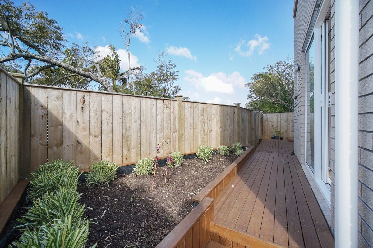 40C Knightsbridge Drive, Forrest Hill, Auckland - Carousel 17