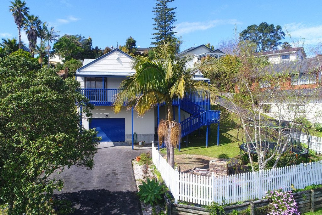 41 Squirrel Lane, Browns Bay, Auckland - Carousel 16