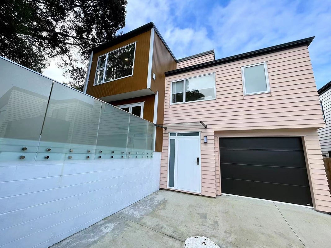 146 Glengarry Road, Glen Eden, Auckland - Carousel 2