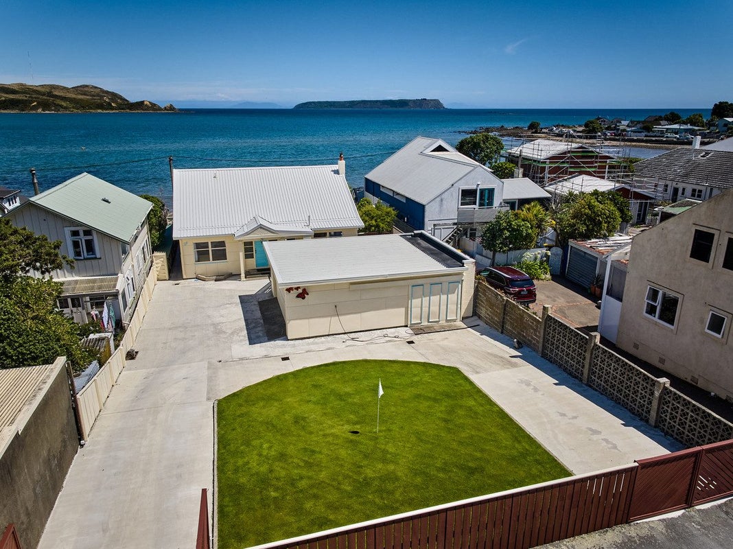 26 Steyne Avenue, Plimmerton, Porirua - Carousel 2