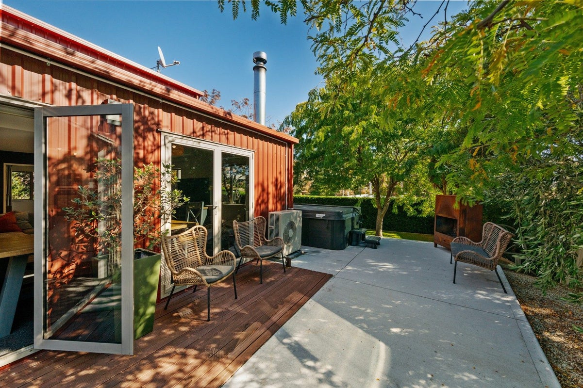 16 Athenry Road, Bridge Hill, Alexandra - Carousel 2