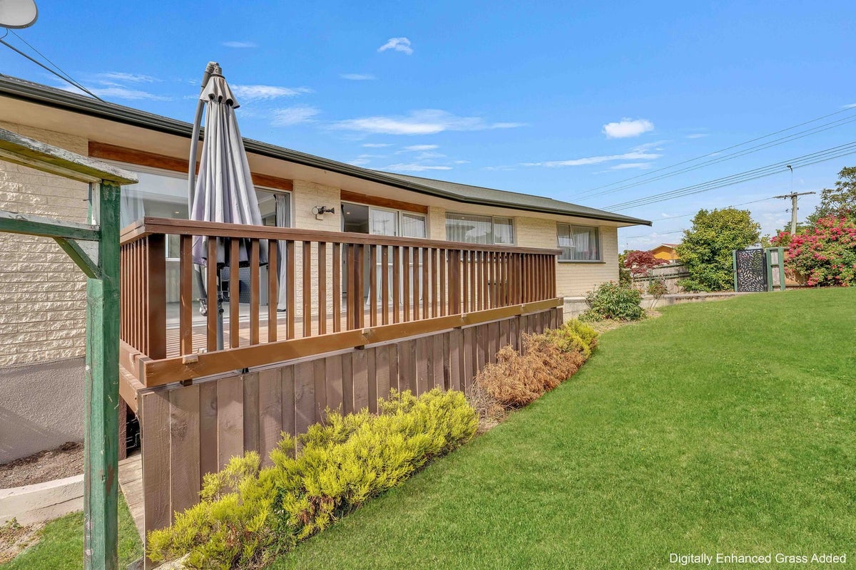 43 Mountain View Road, Glenwood, Timaru - Carousel 1