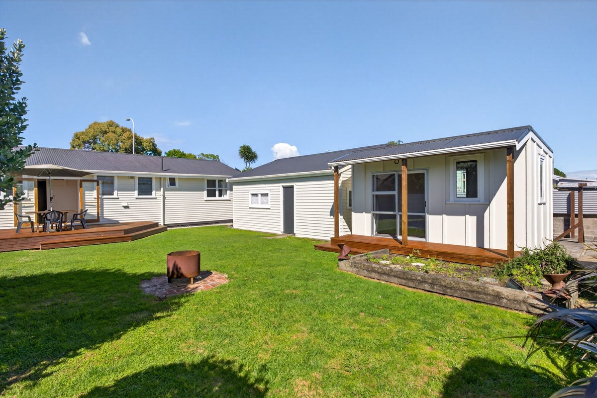 214 Rutene Road, Kaiti, Gisborne - Carousel 28