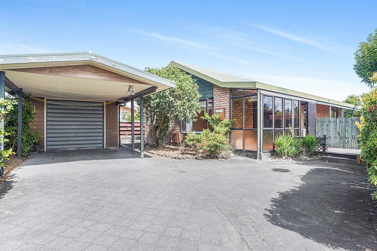 302C Cambridge Road, Hillcrest, Hamilton - Carousel 24