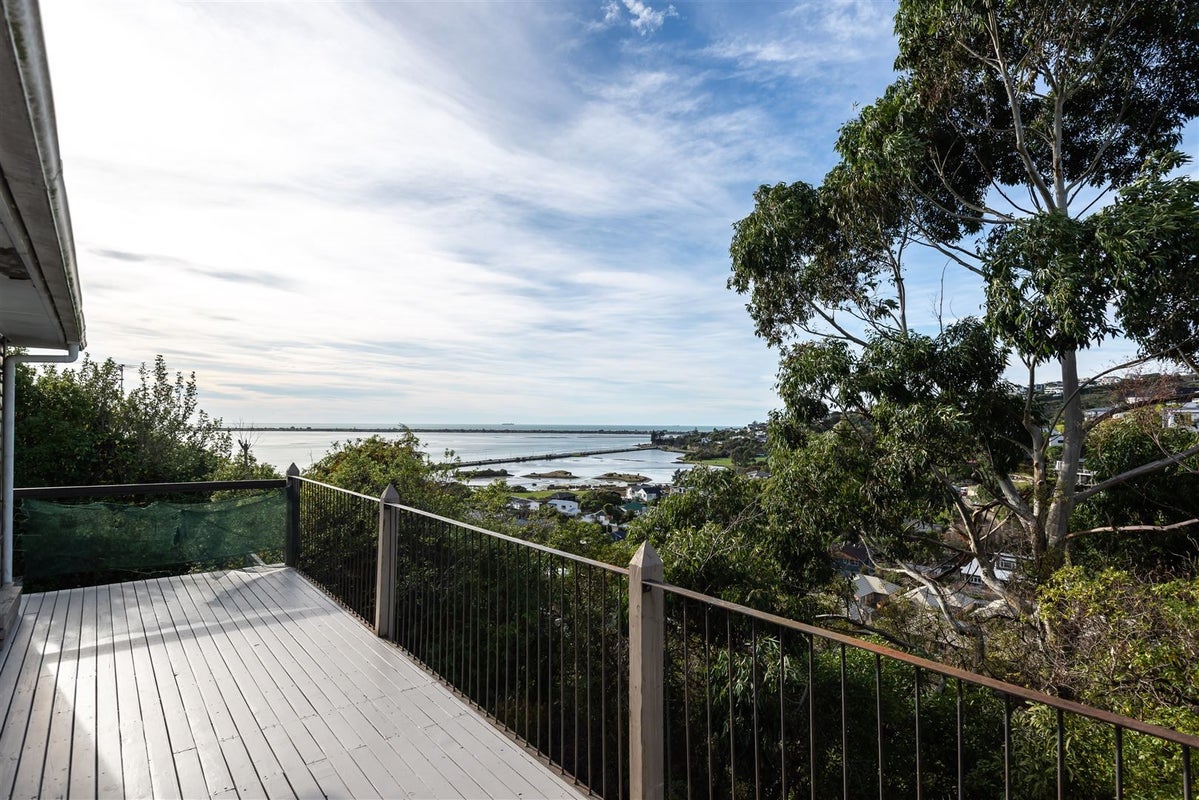 63 Mount Pleasant Road, Mount Pleasant, Christchurch - Carousel 2