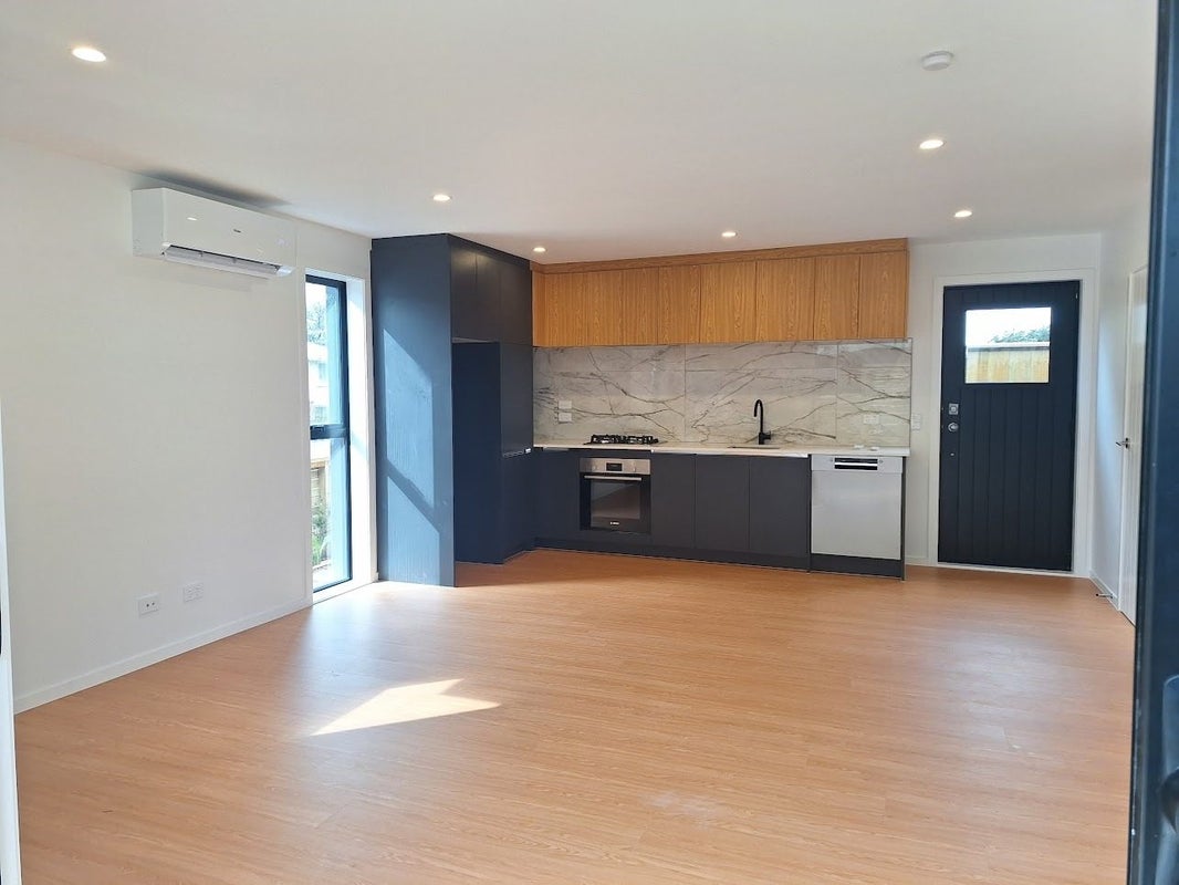 1/6 Victoria Street, Ebdentown, Upper Hutt - Carousel 2