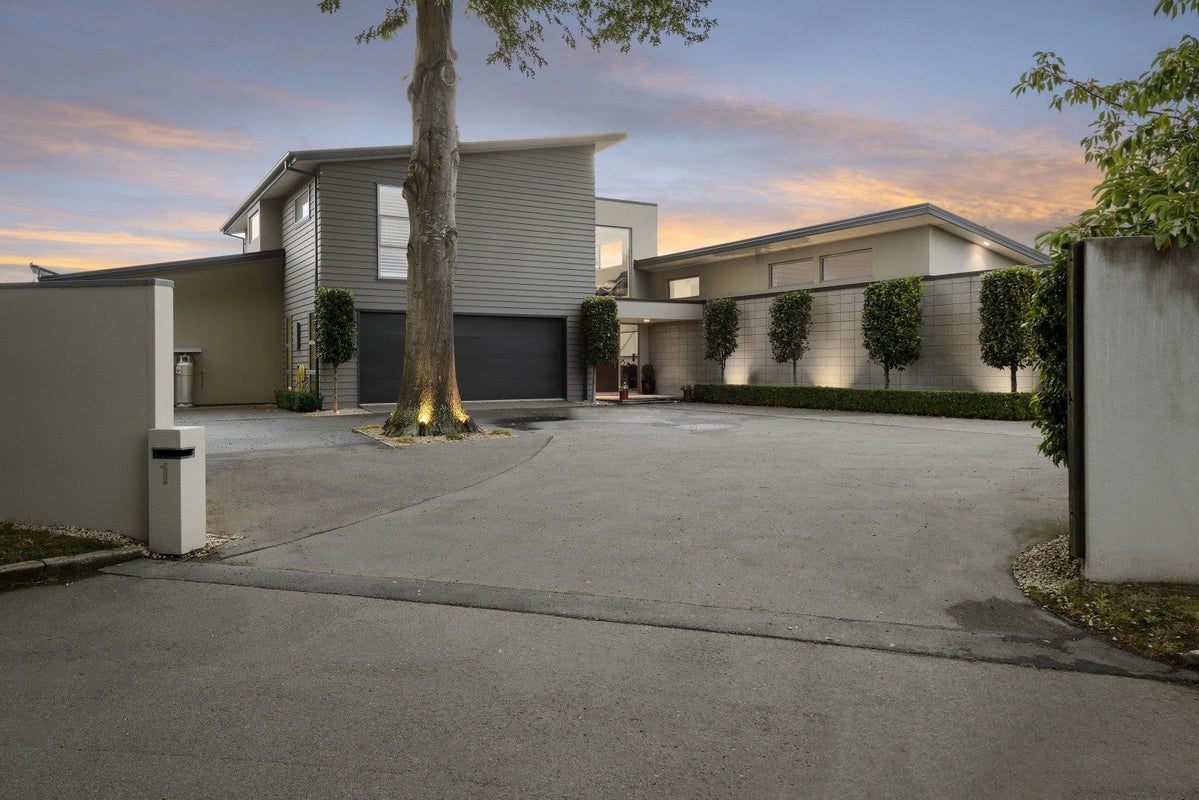 1 Westall Lane, Avonhead, Christchurch - Carousel 26