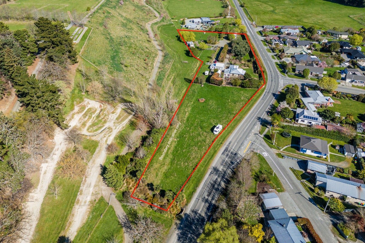 140 Main Road, Pleasant Point, Pleasant Point - Carousel 45