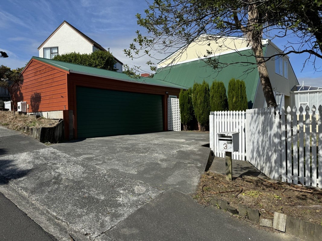 3 Atwood Grove, Churton Park, Wellington - Carousel 1