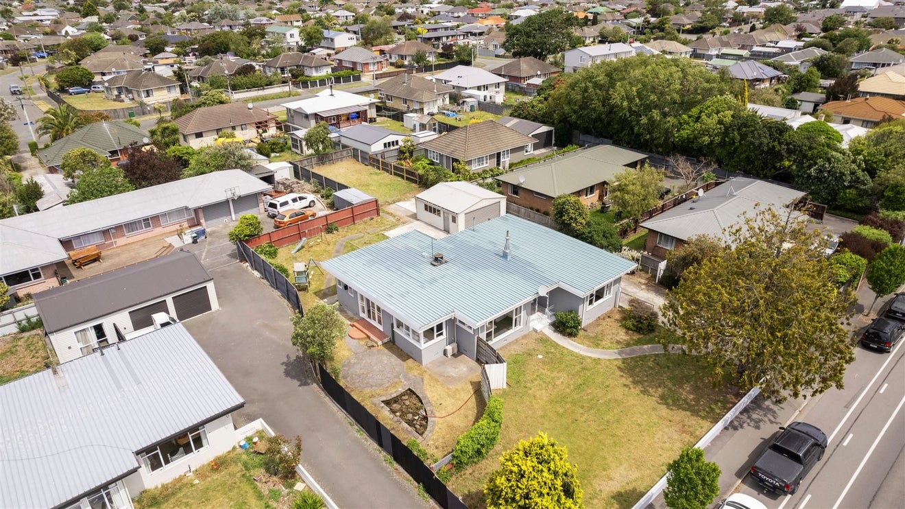 304 Wainoni Road, Avondale, Christchurch - Carousel 21