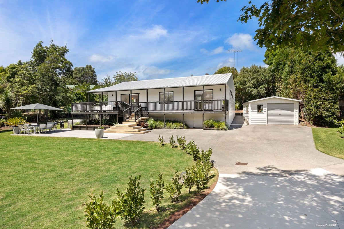 20 Springtime Crescent, Stanmore Bay, Whangaparaoa - Carousel 2