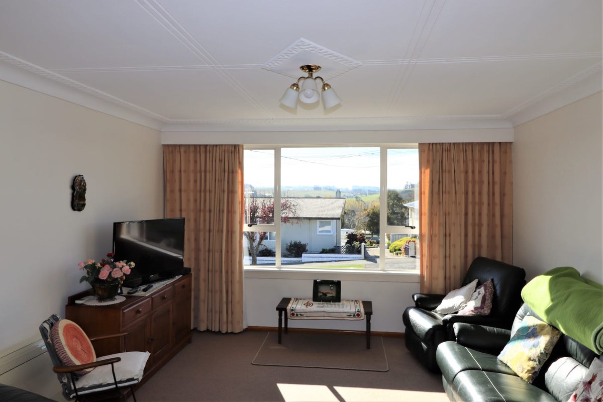 27 Arrow Crescent, Holmes Hill, Oamaru - Carousel 2