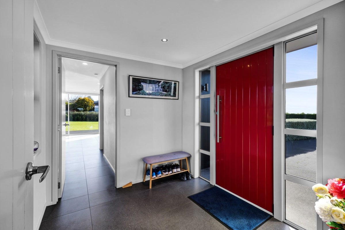 427 Cardiff Road, Pembroke, Stratford - Carousel 2