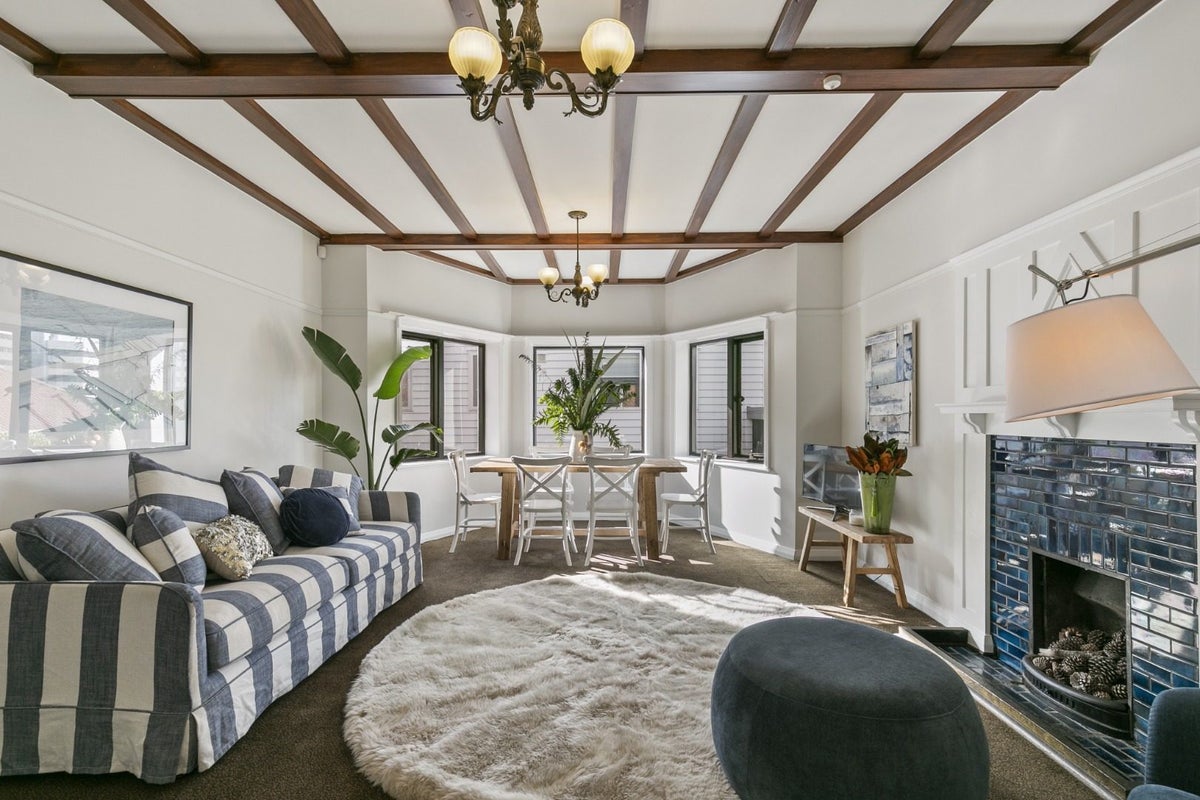 323 The Terrace, Te Aro, Wellington - Carousel 2
