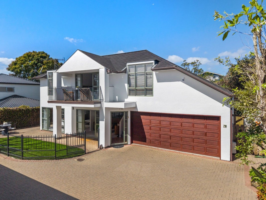 7B Woodbine Avenue, Greenlane, Auckland - Carousel 1