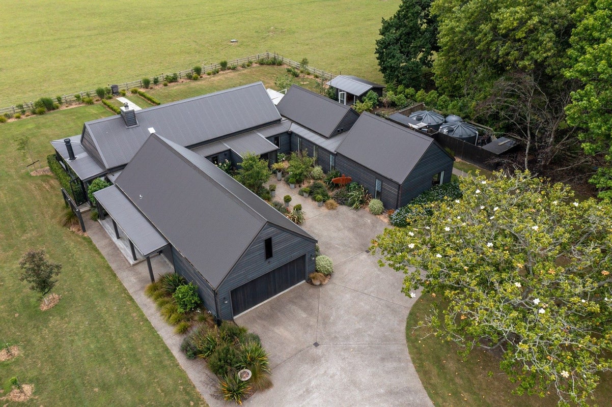 162 Monument Road, Papakura - Carousel 2