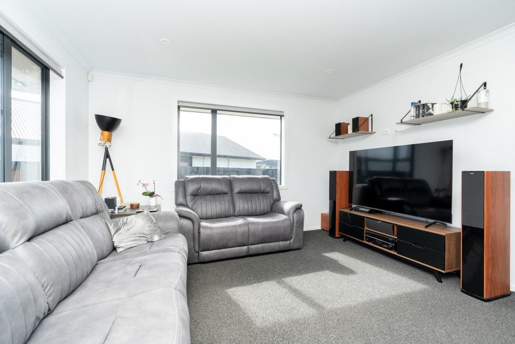 11 Matawhero Place, Hamilton - Carousel 2