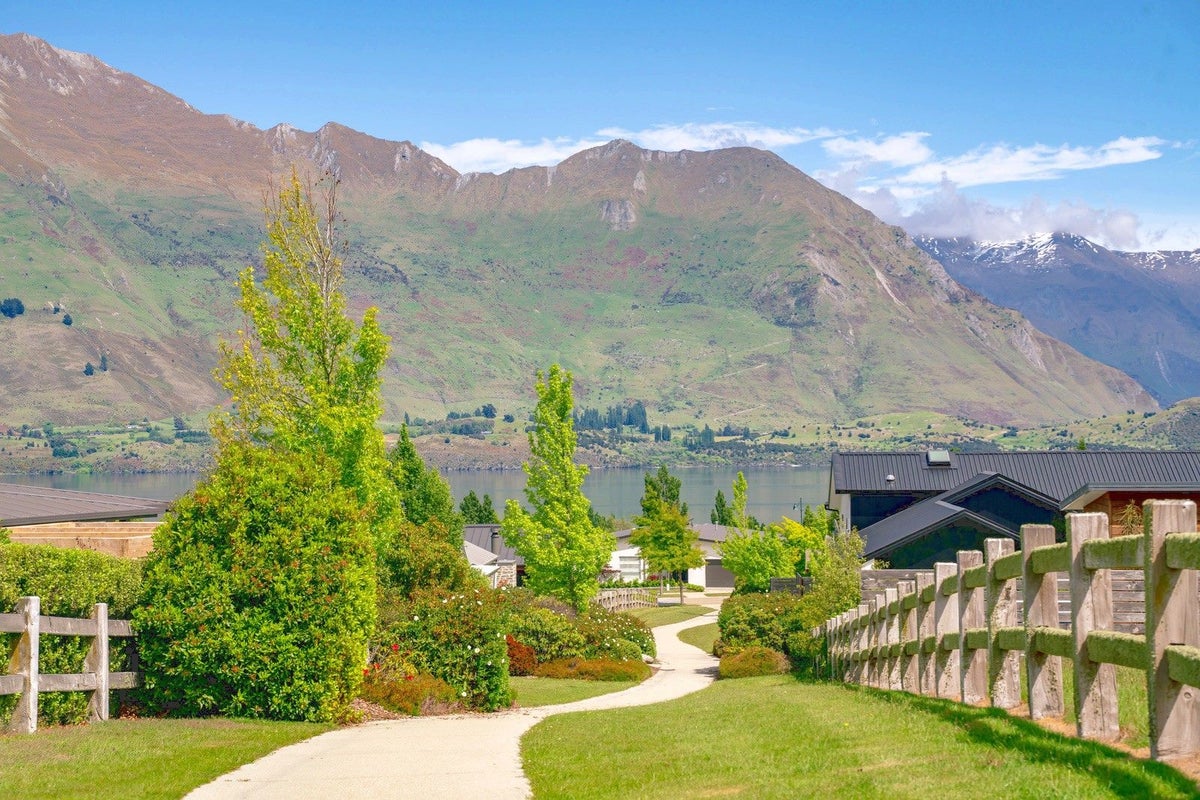 49 Forest Heights, Wanaka - Carousel 2