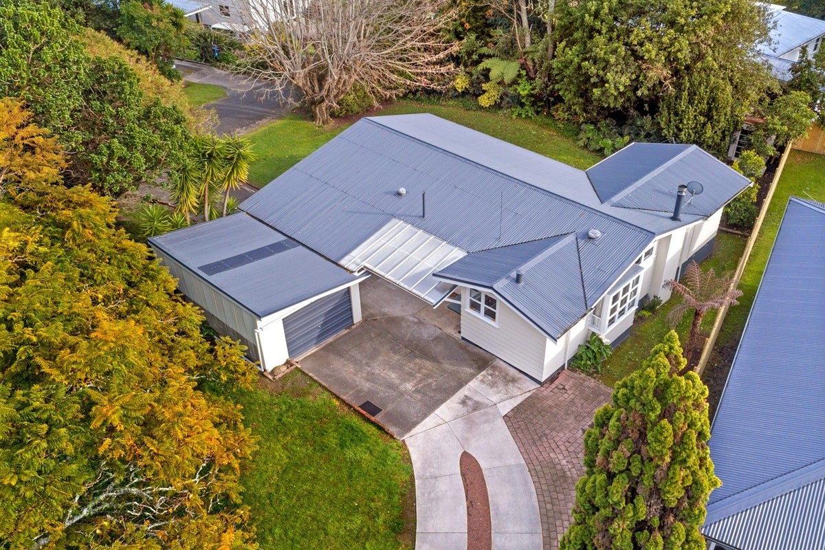 2 Marian Drive, Inner Kaiti, Gisborne - Carousel 16