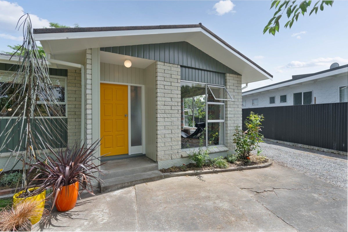 10 Reading Street, Greytown - Carousel 2