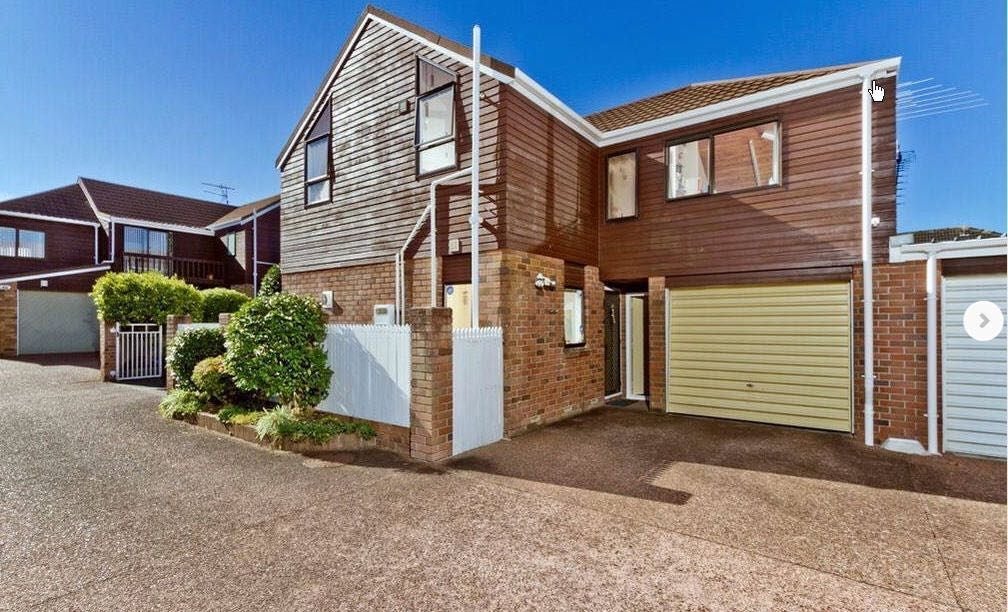 2/23 Dominion Street, Takapuna, Auckland - Carousel 1