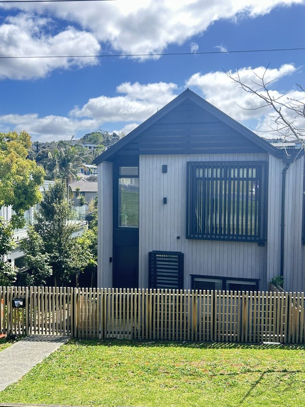 25 Penzance Road, Mairangi Bay, Auckland - Carousel 1
