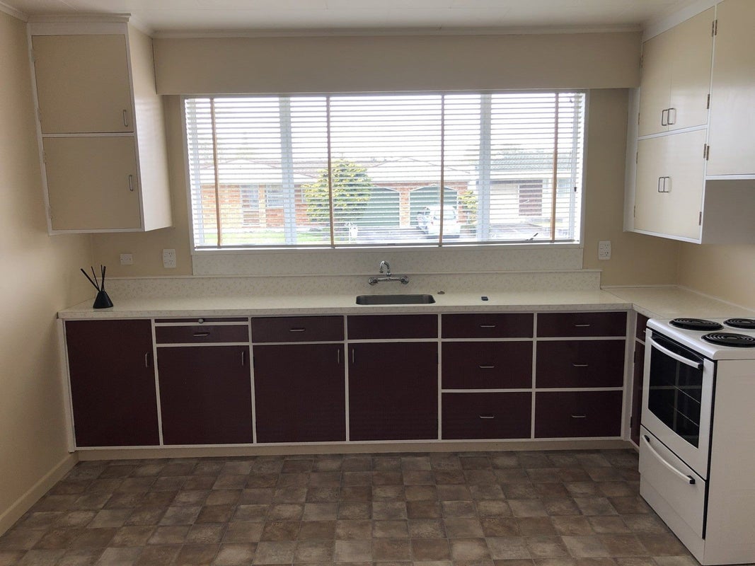 22 Mudgway Place, Awapuni, Palmerston North - Carousel 2