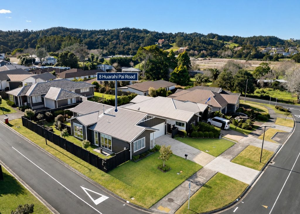 8 Huarahi Pai Road, Huapai, Kumeu - Carousel 1