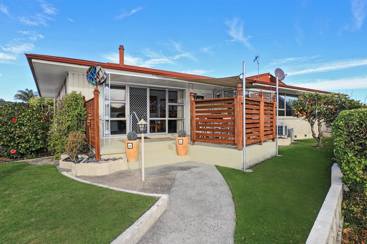 17 Laurent Place, Greenmeadows, Napier - Carousel 2