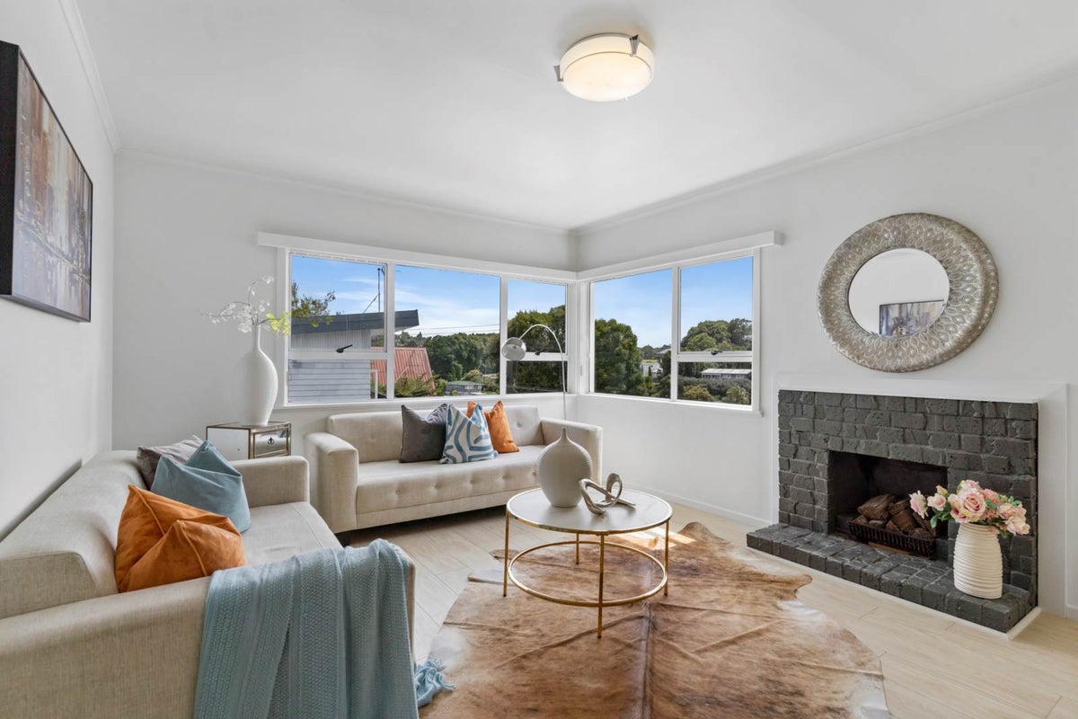 105 Stanley Road, Glenfield, Auckland - Carousel 2