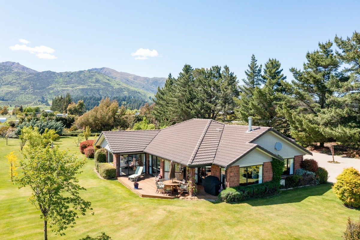 88 Lachlan Avenue, Wanaka - Carousel 1