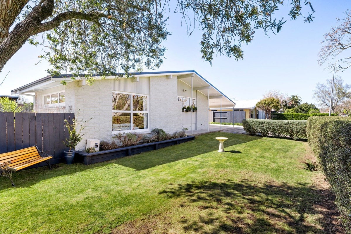 34 Fuchsia Avenue, Pukete, Hamilton - Carousel 1